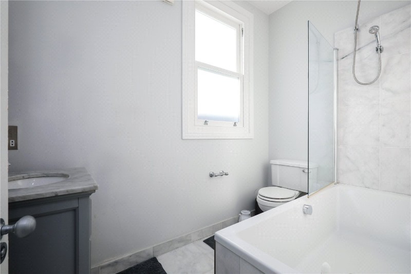 Twyford Avenue, London, W3