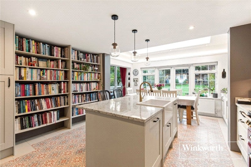 Friars Avenue, Whetstone, London, N20