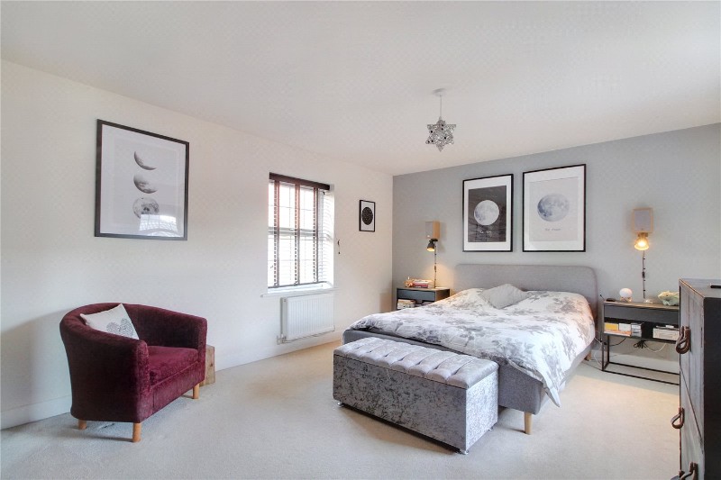 Neale Avenue, Poringland, Norwich, Norfolk, NR14