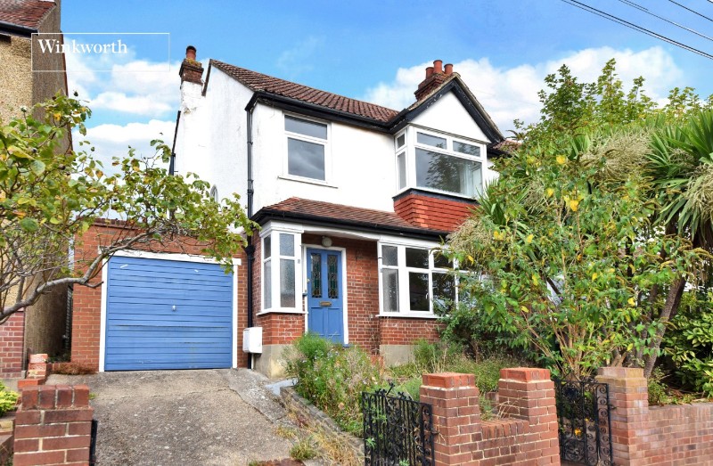 Moreton Road, Worcester Park, KT4
