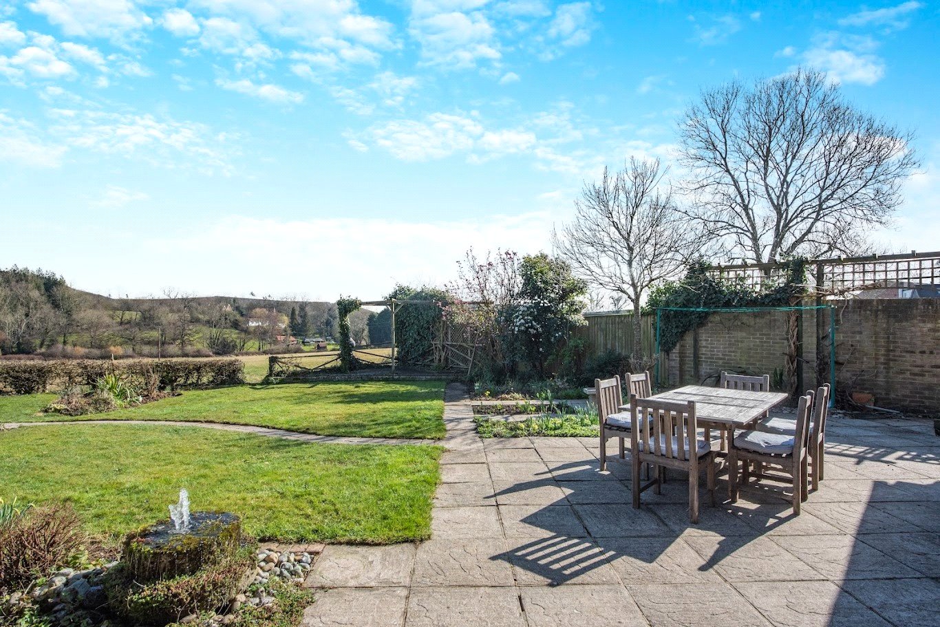 Birds Lane, Midgham, Reading, Berkshire, RG7