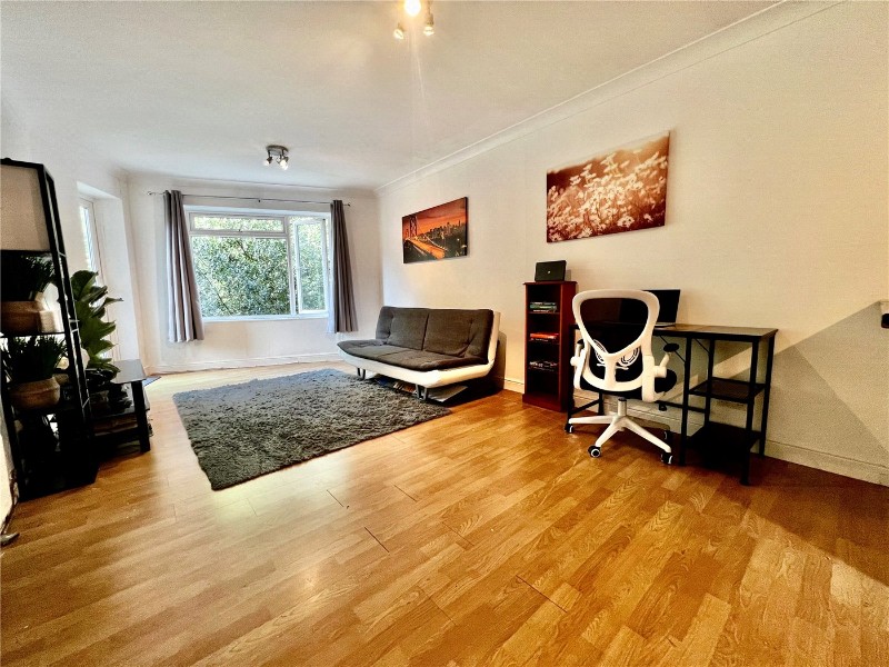 Dean Park Road, Bournemouth, BH1