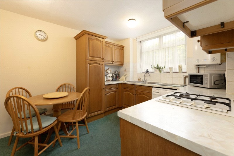 Peterstow Close, London, SW19