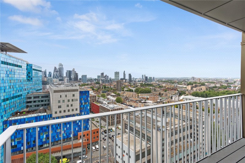 Tapestry Way, London, E1