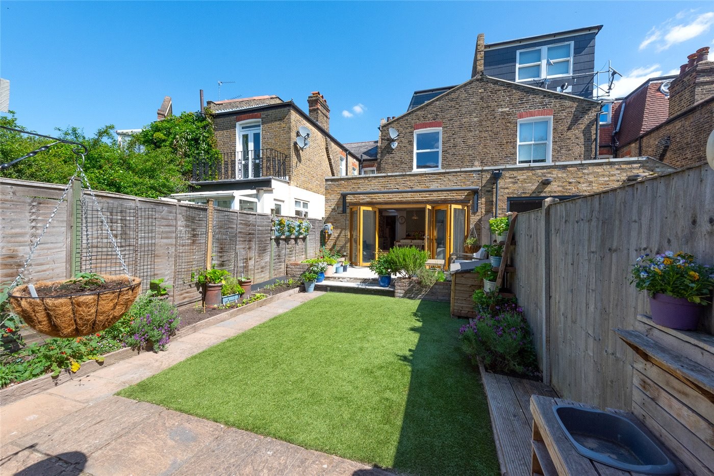 4 bedroom property for sale in Pulborough Road, Southfields, London