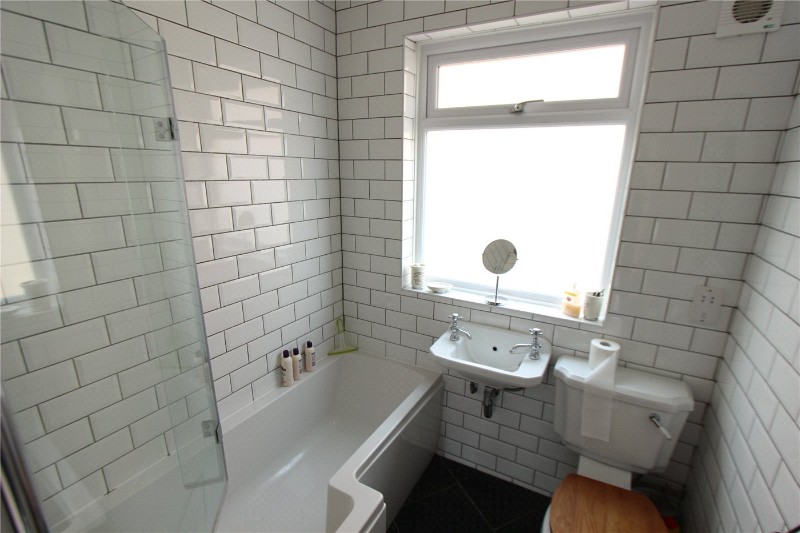 Warwick Road, Rayleigh, Essex, SS6