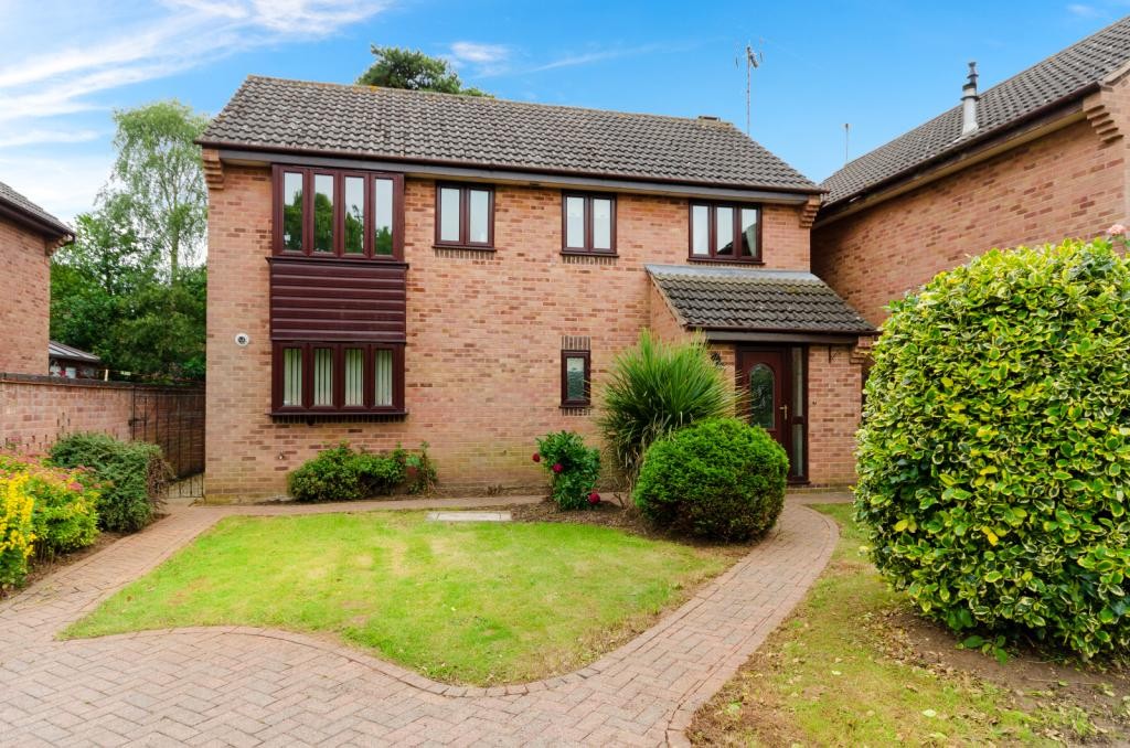 4 bedroom property for sale in Westfield Way, Farndon, Newark, NG24