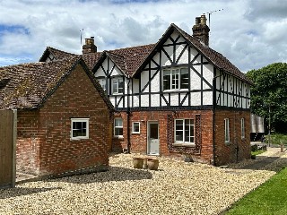 Horsebridge Farm Cottages, Kings Somborne, Stockbridge, Hampshire, SO20