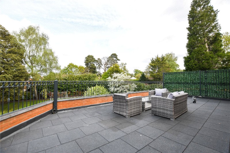 Dukes Ride, Crowthorne, Berkshire, RG45