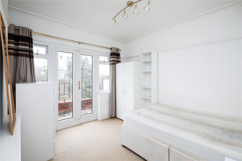 Tring Avenue, Ealing, London, W5