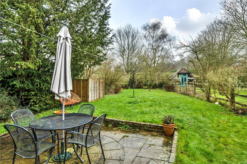 Peper Harow Lane, Shackleford, Godalming, Surrey, GU8