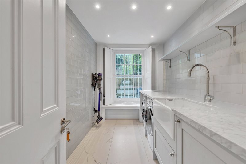 Ordnance Hill, London, NW8