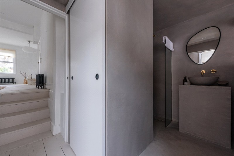 Kilburn Lane, London, W10