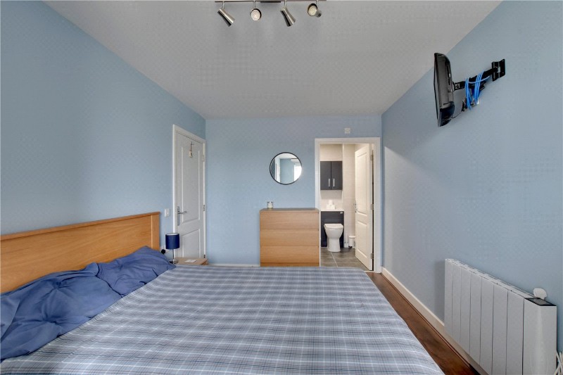 Tarves Way, Greenwich, London, SE10
