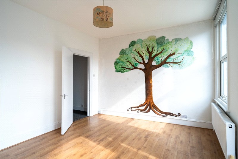 Elm Park, London, SW2