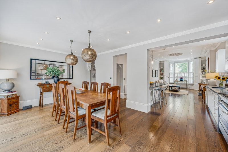 Castelnau, Barnes, London, SW13