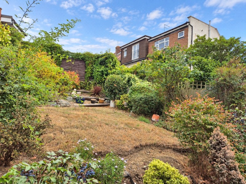 East Walk, East Barnet, EN4