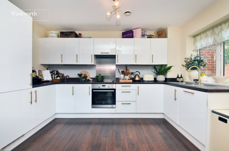 Schoolgate Drive, Morden, SM4
