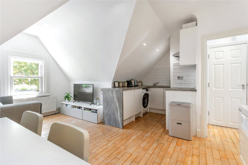 Leigham Vale, London, SW16