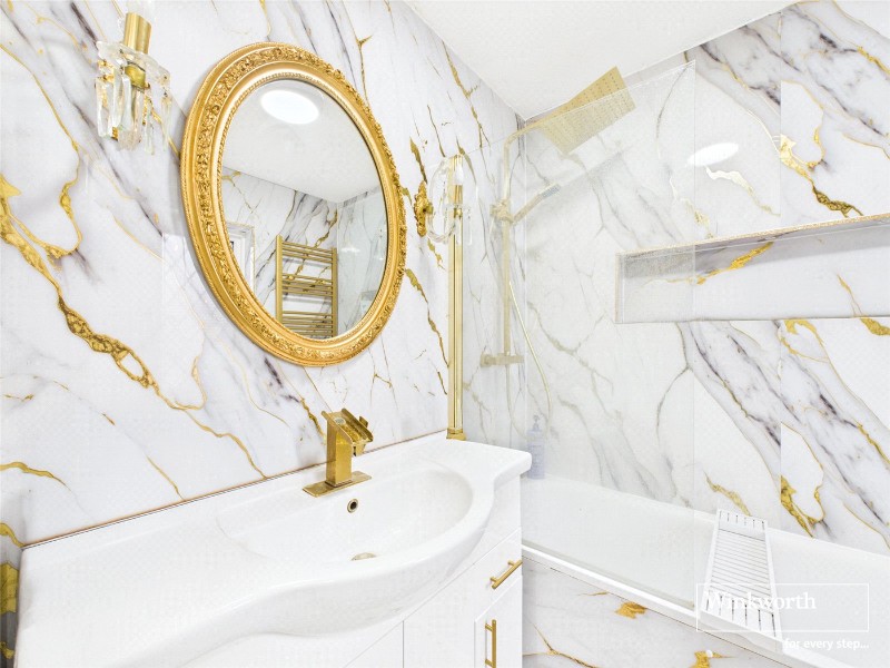 Sturgess Avenue, London, NW4