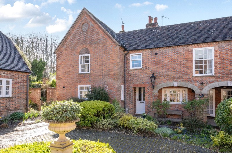 Becket Court, Worting, Basingstoke, RG23