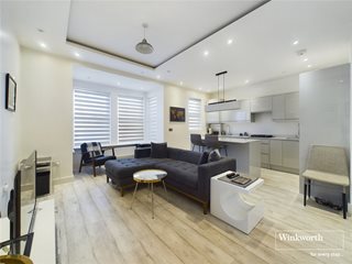 Finchley Lane, Hendon, London, NW4