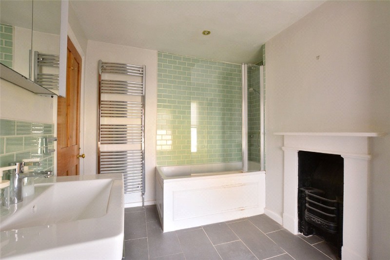 Lizban Street, London, SE3