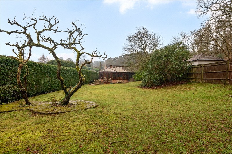 Botany Hill, The Sands, Farnham, Surrey, GU10