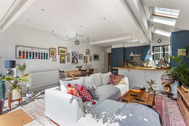 Morrish Road, London, SW2