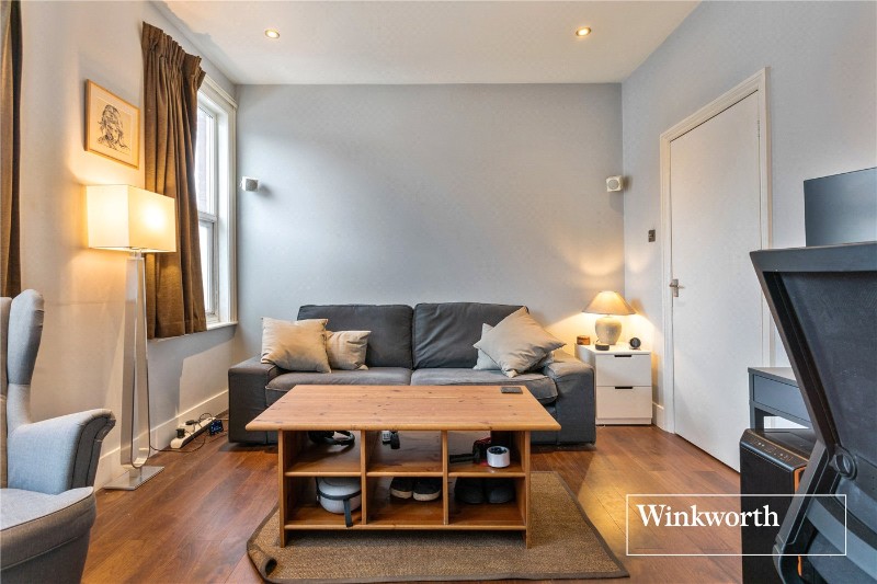 Squires Lane, Finchley, London, N3