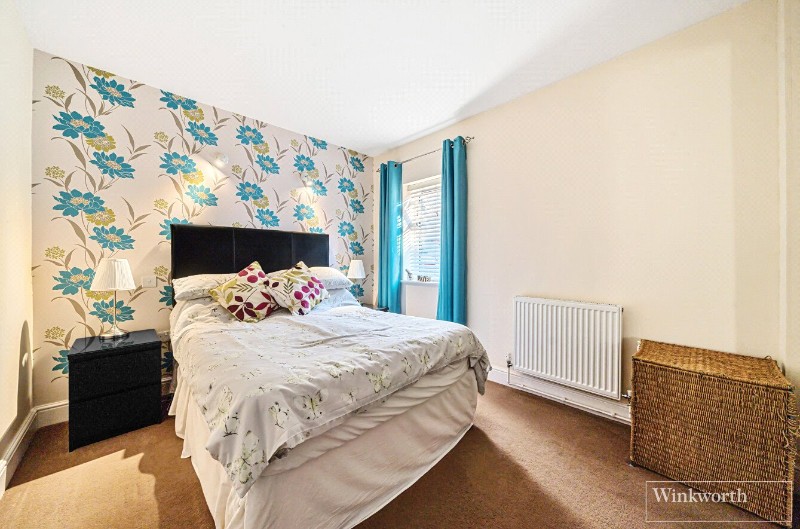 Waverley Road, Bagshot, Surrey, GU19