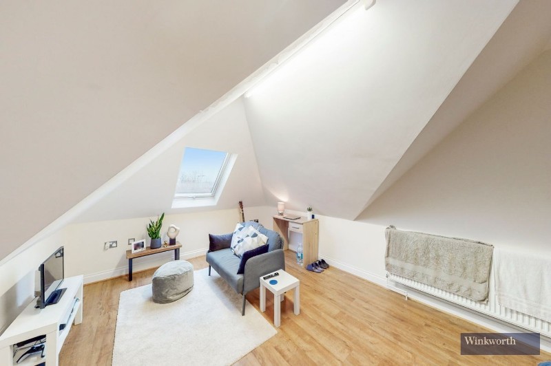 Queens Way, Hendon, NW4