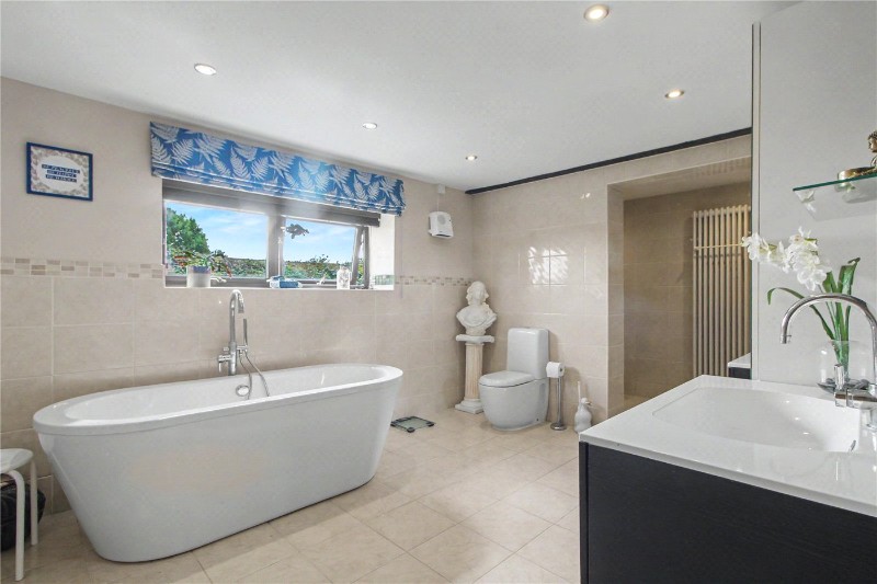 Ferry Road, Surlingham, Norwich, Norfolk, NR14