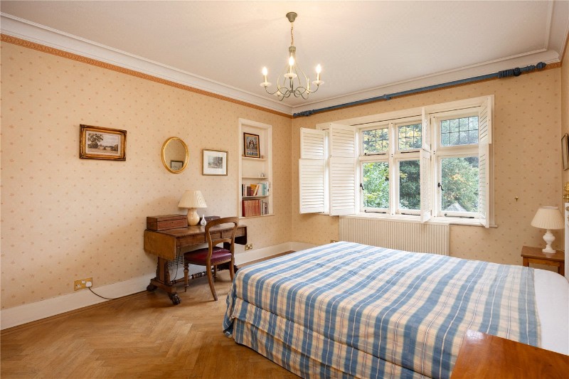 Westmead, London, SW15