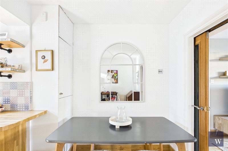 Besley Street, London, SW16