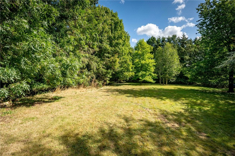 Bramerton Road, Surlingham, Norwich, Norfolk, NR14