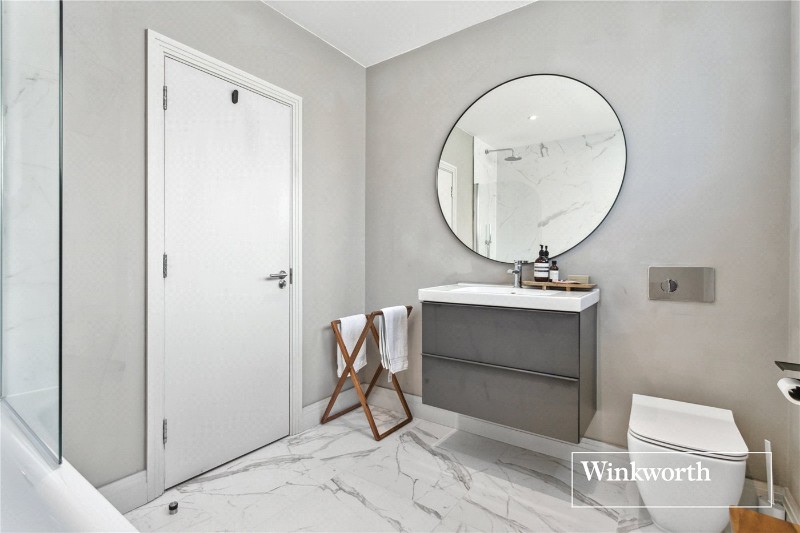 Adams Close, Finchley, London, N3