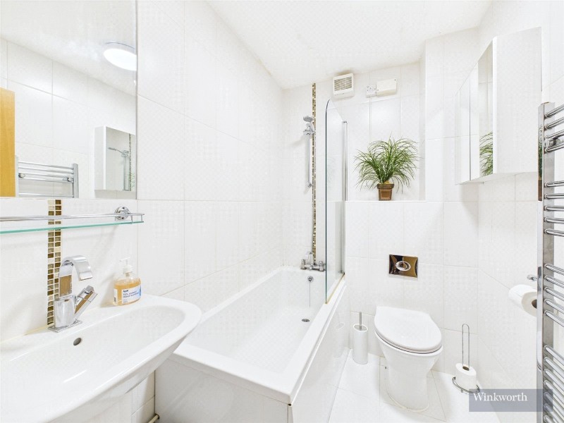 Weston Green Road, Thames Ditton, Surrey, KT7