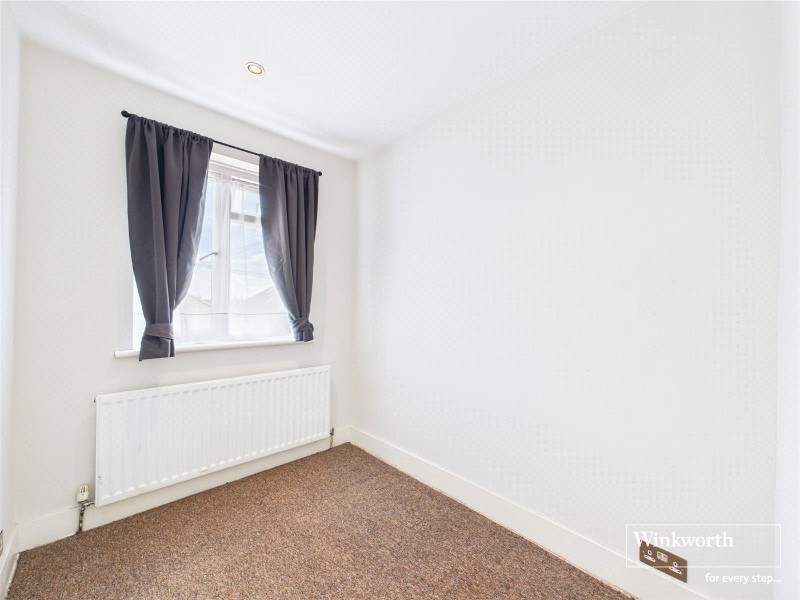 Holden Avenue, Kingsbury, London, NW9