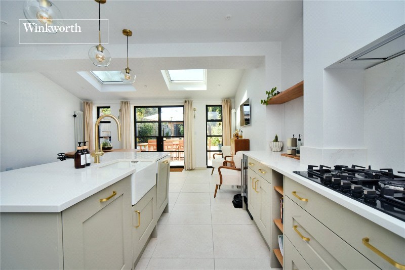 Ardrossan Gardens, Worcester Park, Surrey, KT4