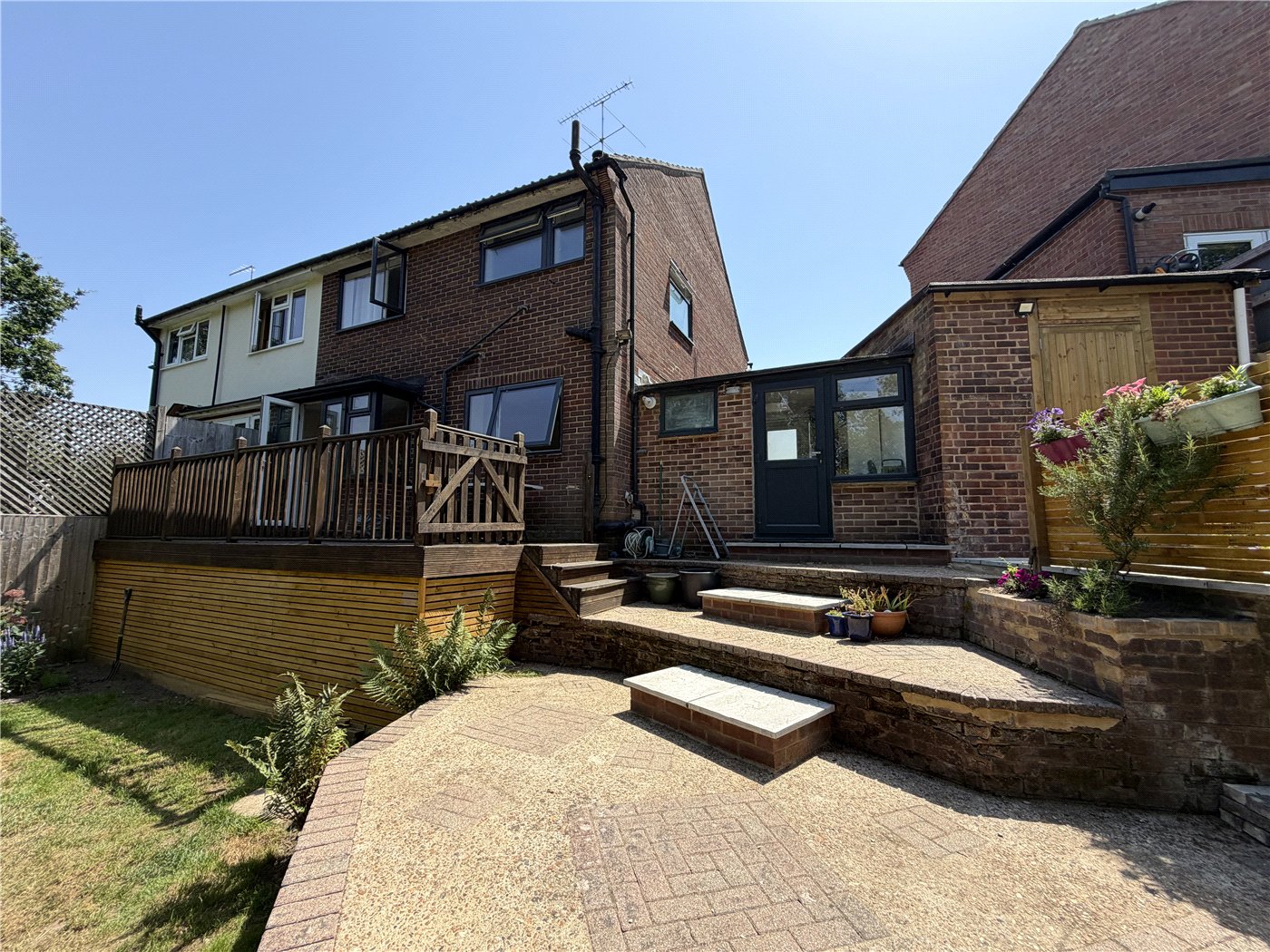 Beacon Close, Wrecclesham, Farnham, GU10