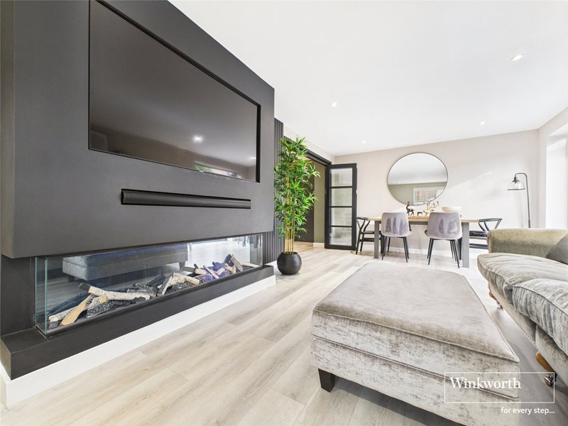 Gloucester Avenue, Shinfield, Reading, RG2