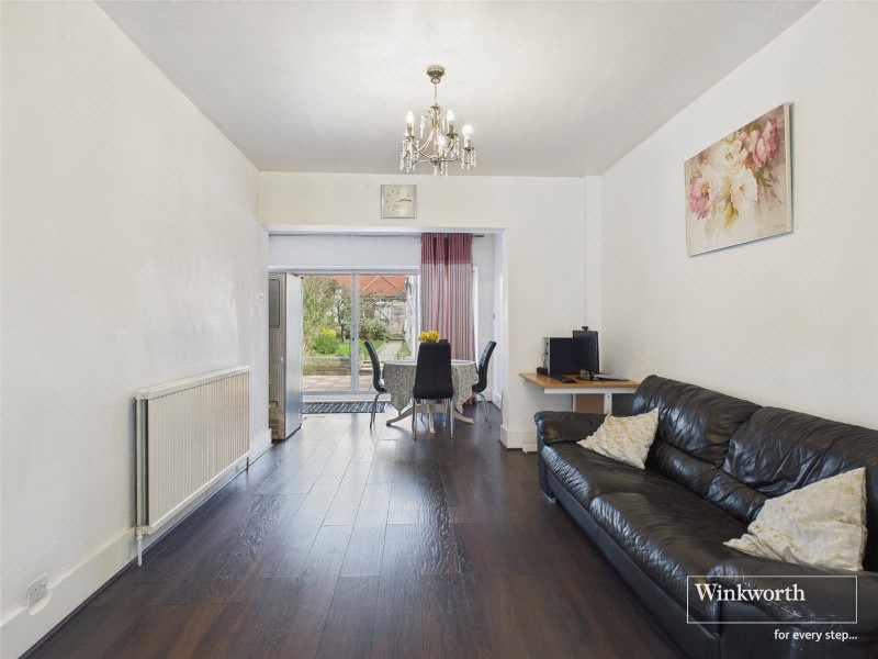 Manor Close, Kingsbury, London, NW9