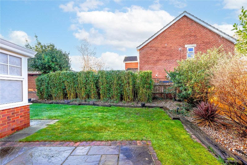Saint Andrews Gardens, Cobham, Surrey, KT11