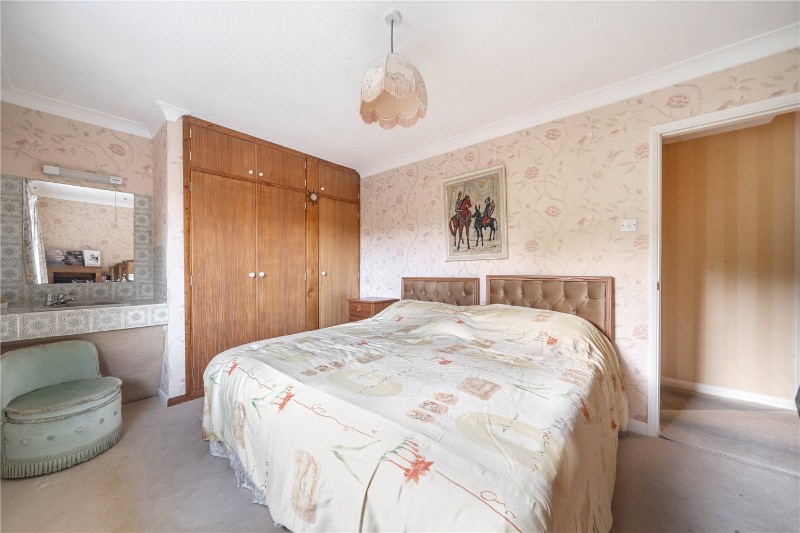 Latchwood Lane, Lower Bourne, Farnham, Surrey, GU10