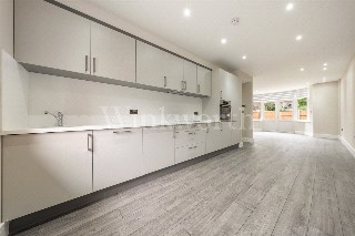 Finchley Road, London, NW11