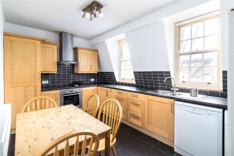 Halton Mansions, Angel, N1