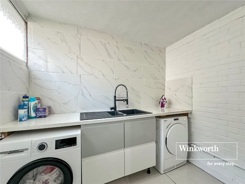 Winnards Close, West Parley, Ferndown, Dorset, BH22