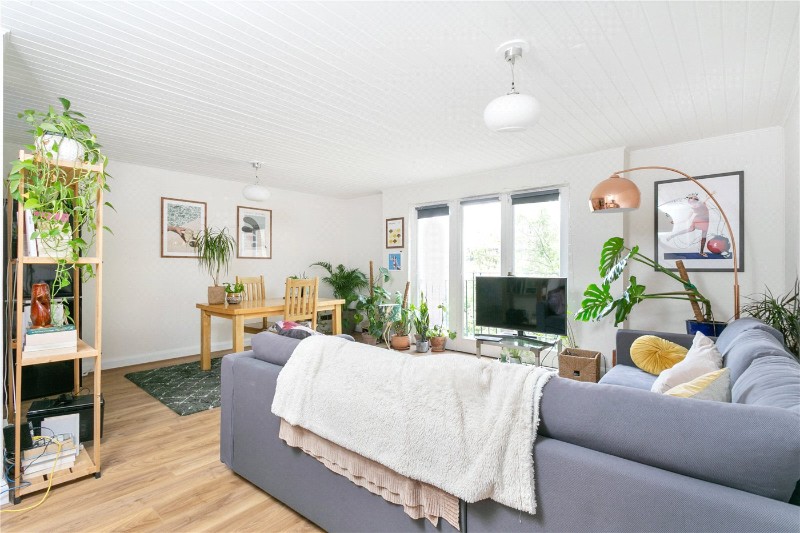 Kempton Court, 2 Durward Street, E1