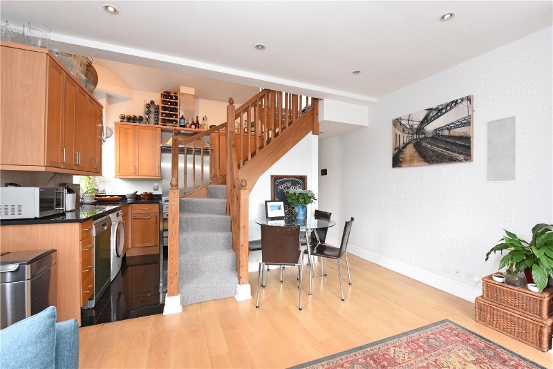 Merton Road, London, SW18